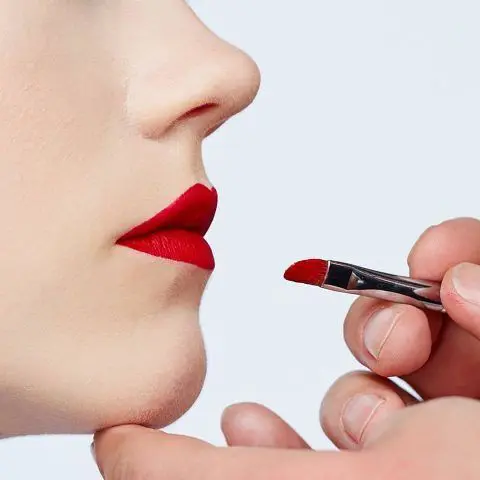 Maquillaje De Novia Labios Rojos Palma De Mallorca Peluqueria Moure 3 480X480 Jpg