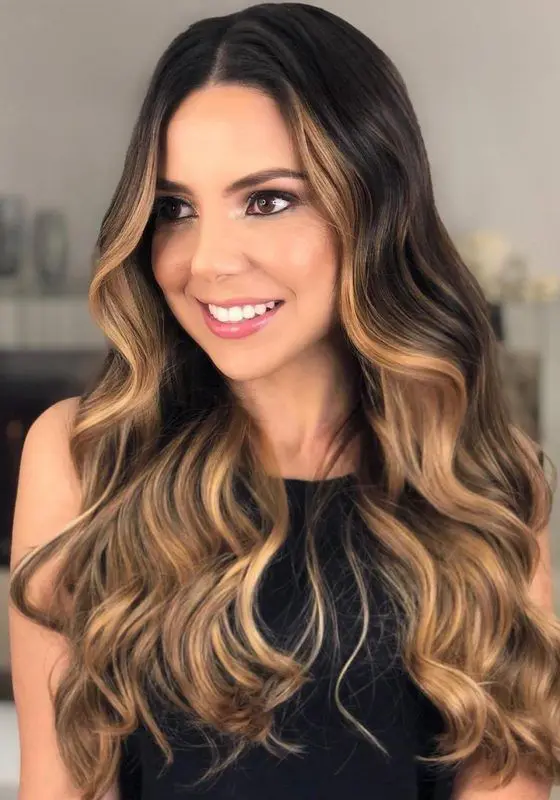 MECHAS Y REFLEJOS CABELLO CASTAÑO